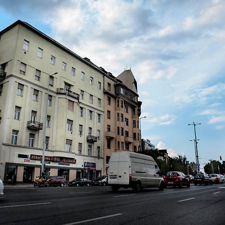 Westend Hostel Budapesta Exterior foto