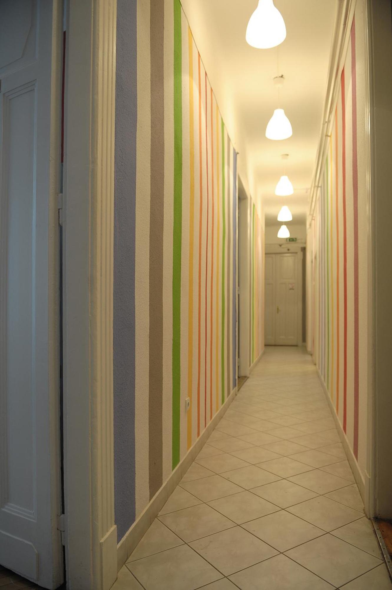 Westend Hostel Budapesta Exterior foto